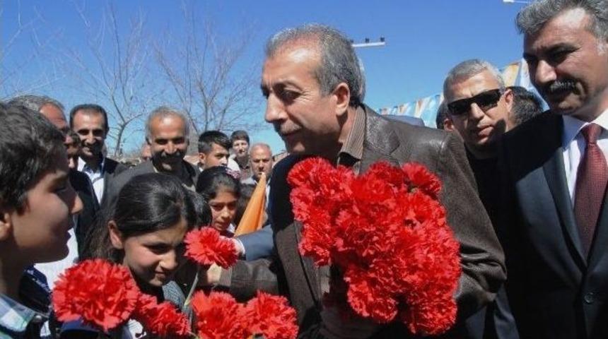 Bakan Eker, Bismil’de Seçim Çalışmasını Yürüttü