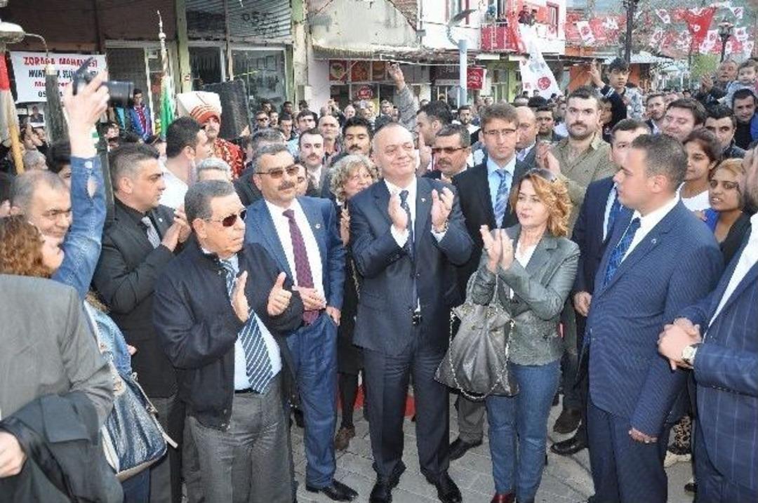 Kırkağa&ccedil;&rsquo;ta Cengiz Erg&uuml;n&rsquo;e B&uuml;y&uuml;k İlgi