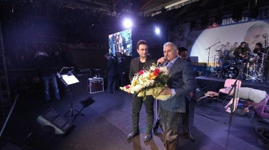 Binali Yıldırım Muhalefete Y&uuml;klendi