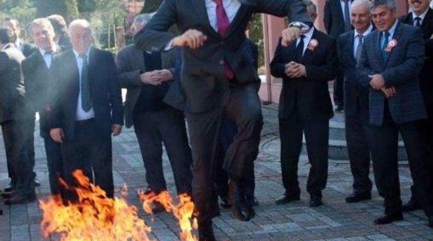 K&uuml;&ccedil;&uuml;k&ccedil;ekmece&rsquo;de Nevruz Coşkusu