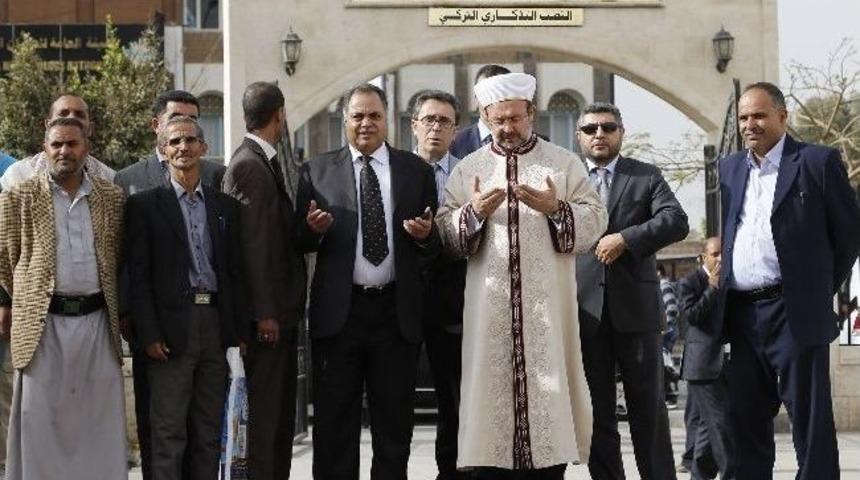 Diyanet İşleri Başkanı G&ouml;rmez&rsquo;den T&uuml;rk Şehitliğine Ziyaret