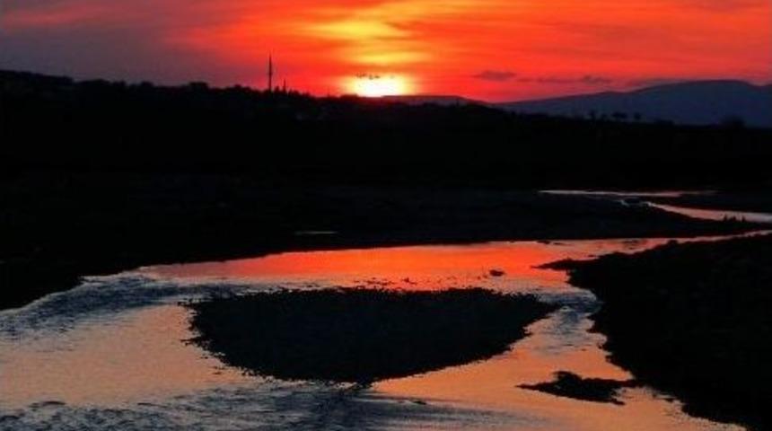 Karasu &Ccedil;ayı&rsquo;nda Muhteşem G&uuml;n Batımı