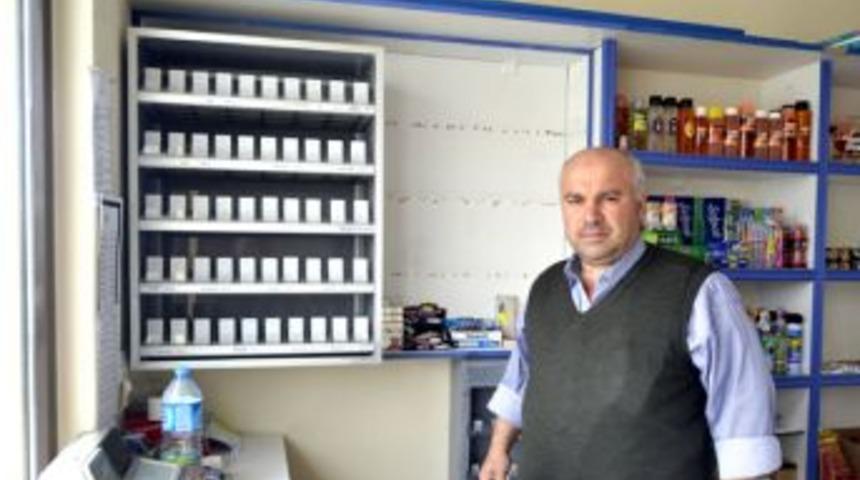 Alapl'da bir gecede 5 işyeri soyuldu