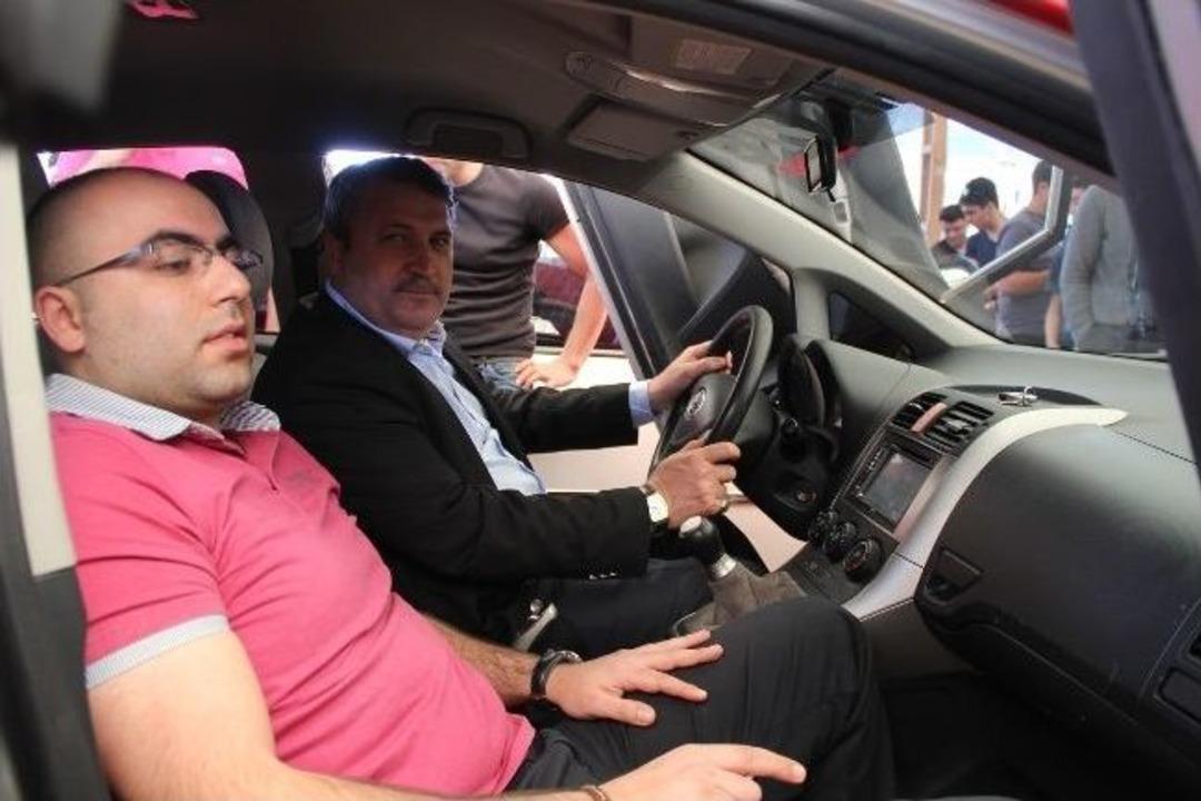 &Ccedil;er&ccedil;i'den Modifiye Araba Tutkunlarına Pist S&ouml;z&uuml;