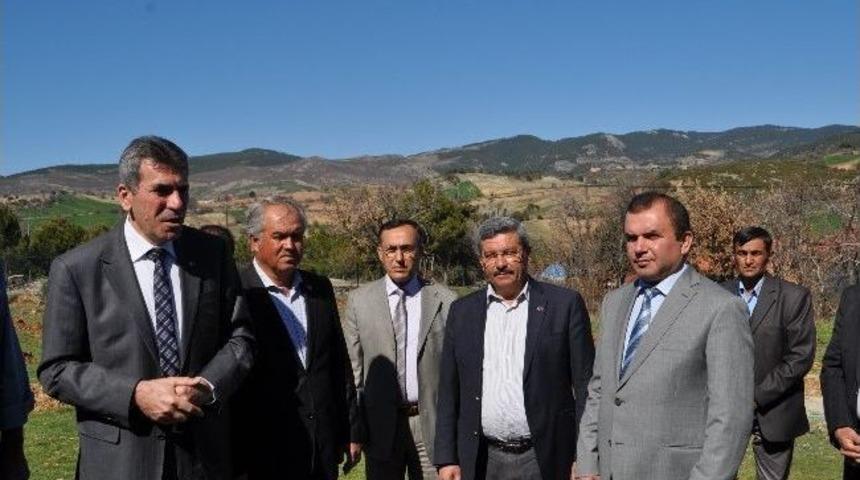 Demirci&rsquo;de Fidanlar Toprakla Buluştu