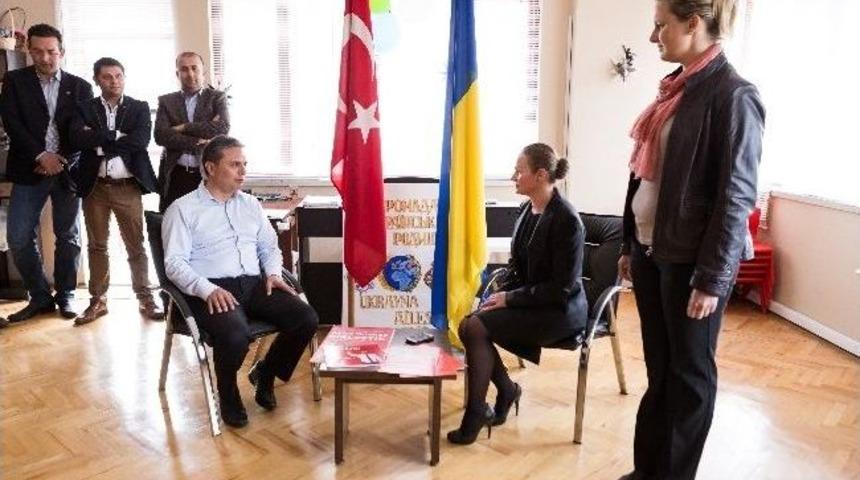 Ukraynalı Kadınlardan Uysal&rsquo;a Anons Teşekk&uuml;r&uuml;