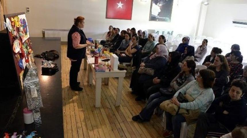Tepebaşı Belediyesi&rsquo;nden Kadınlara Y&ouml;nelik &Ccedil;ocuk Gelişimi Eğitimi