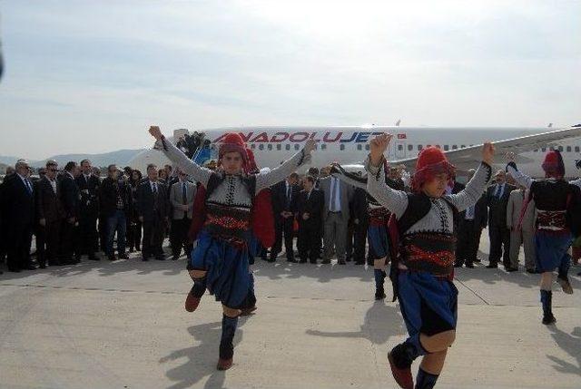 Çanakkale Havalimanı'na İlk Tarifeli Uçak Seferi