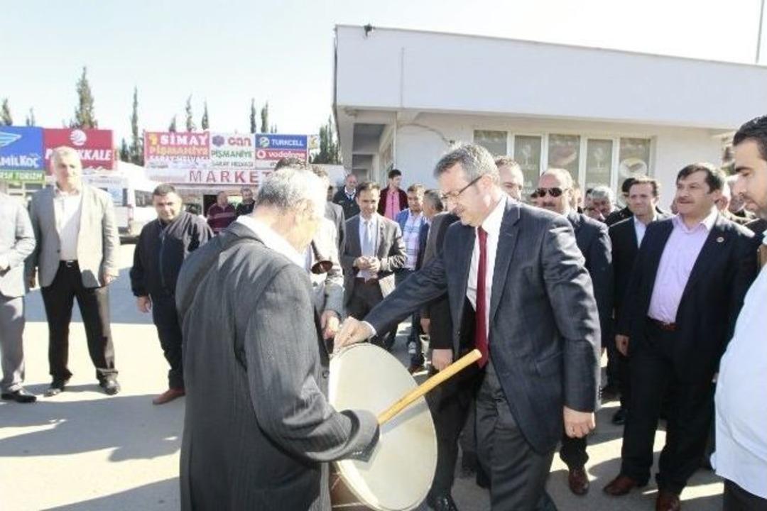 Başkan K&ouml;şker'e Terminal Esnafından Davul Zurnalı Karşılama