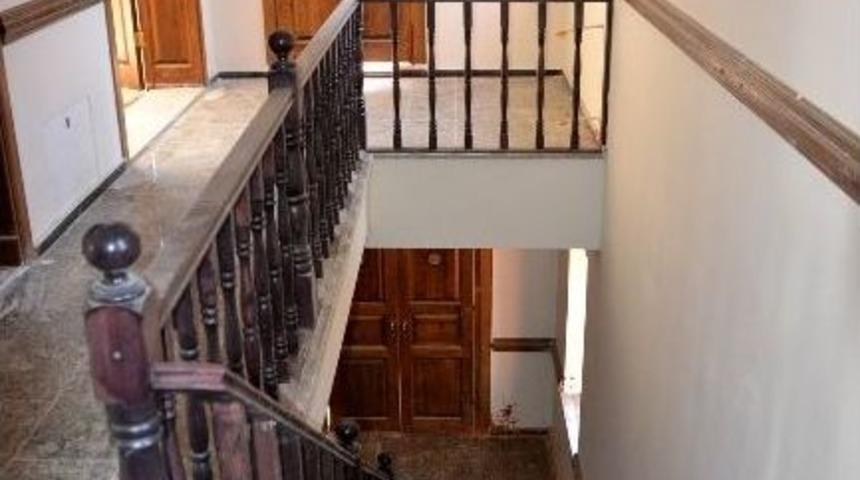 &Ccedil;orlu Eski Belediye Binası Restorasyonun Y&uuml;zde 95'i Tamamlandı