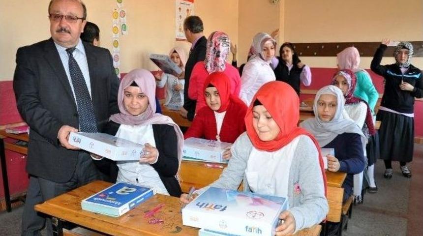 Kozlu İhl &Ouml;ğrencilerine Tablet Bilgisayar