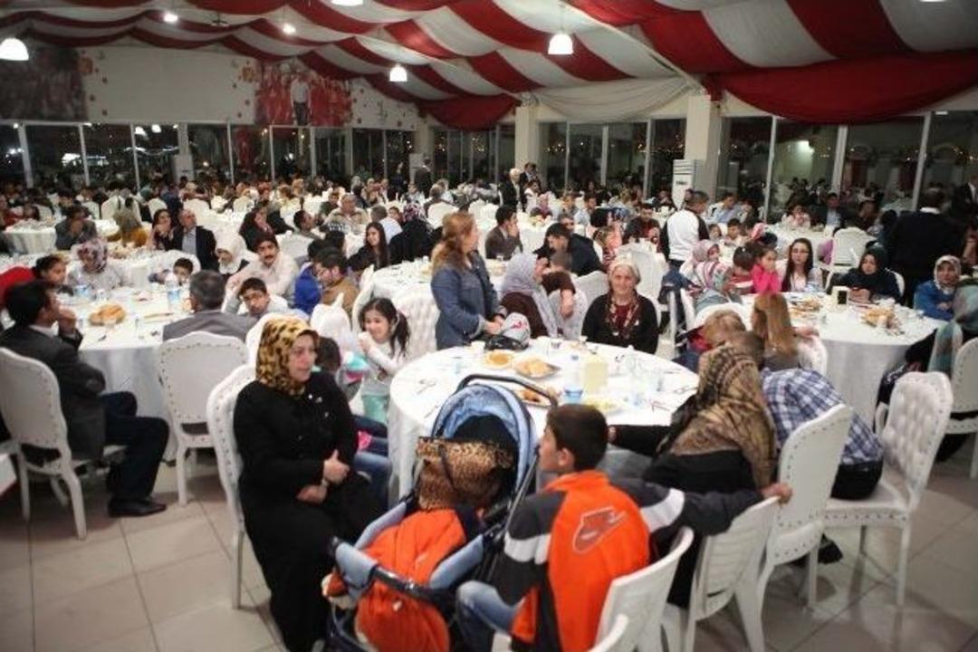 Başkan Karabağ&rsquo;ın Se&ccedil;im Mesaisi Devam Ediyor