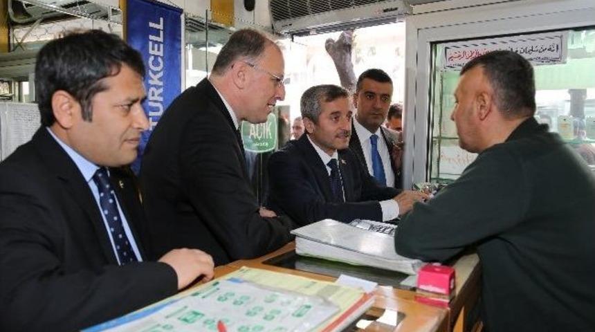 Koçer, Şahin Ve Tahmazoğlu, Esnaf Ziyaretinde