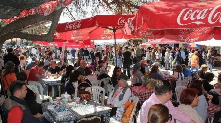 Urla'ya Bahar "mart Dokuzu Ot Festivali" İle Geldi