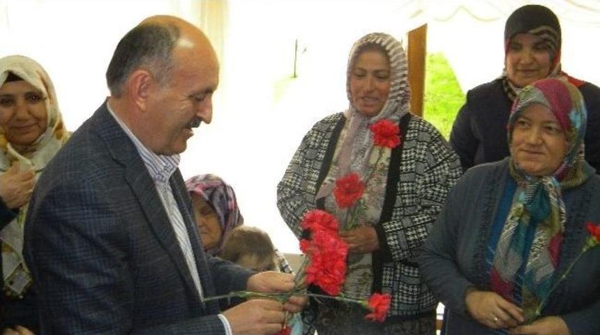 Bakan M&uuml;ezzinoğlu Huzurevini Ziyaret Etti