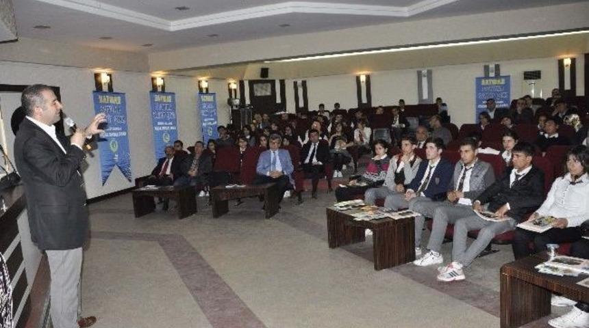 Batman Belediyesi&rsquo;nden Lise &Ouml;ğrencilerine &ldquo;suyuna Sahip &Ccedil;ık&rdquo; Semineri