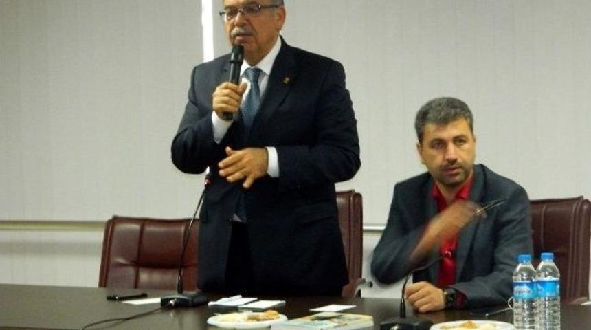 Kutlu, Mimarlarla Bilgi Alışverişinde Bulundu