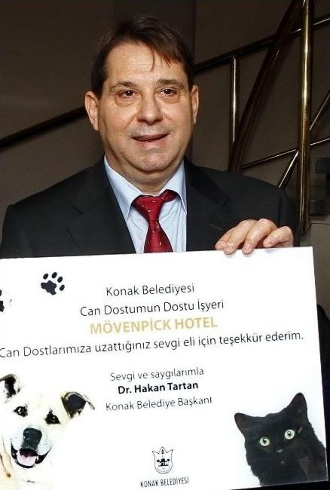 Konak Belediyesinden Hayvanlar İ&ccedil;in Mama Aracı Uygulaması