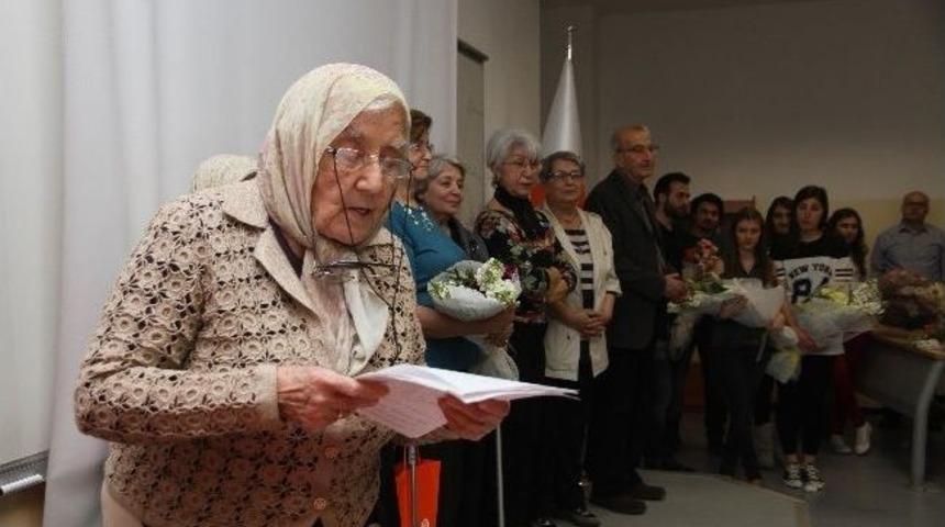 Yaşlılar &Ouml;ğrencilik Yıllarına Geri D&ouml;nd&uuml;