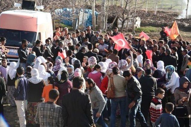 Ak Partili Özgökçe’den Köy Ziyaretleri