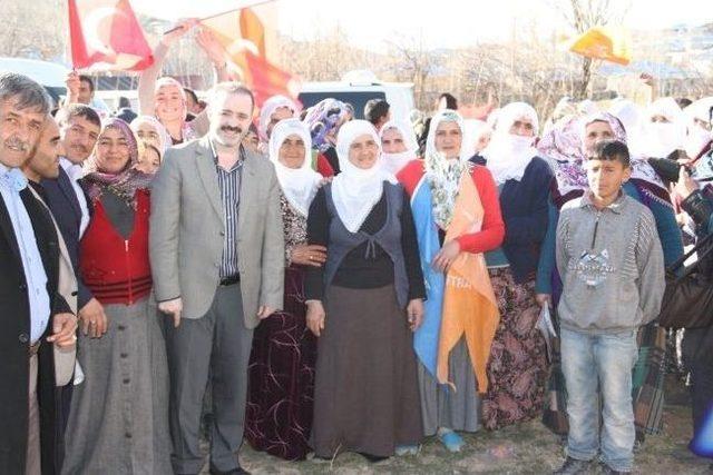 Ak Partili Özgökçe’den Köy Ziyaretleri