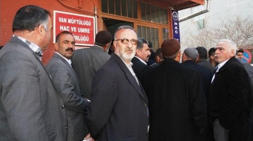Van&rsquo;daki 490 Hacı Adayı Belli Oldu