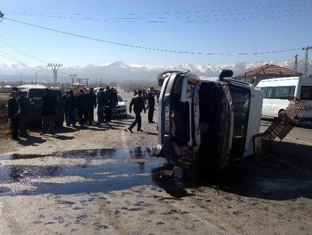 Doğubayazıt’ta Trafik Kazası: 8 Yaralı