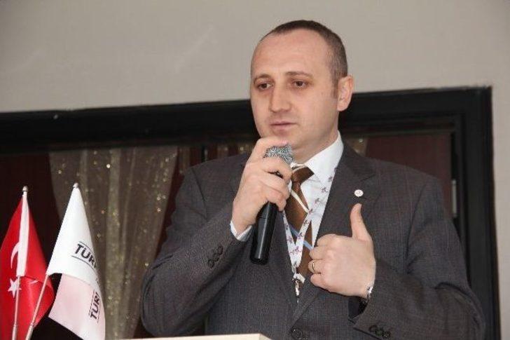 Kızılay'dan Muhtarlara Plaket G3