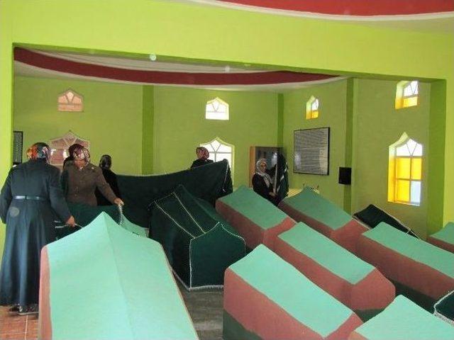 Hisarcık’ta Makine Nakış Kursiyerlerinden Örnek Davranış 2