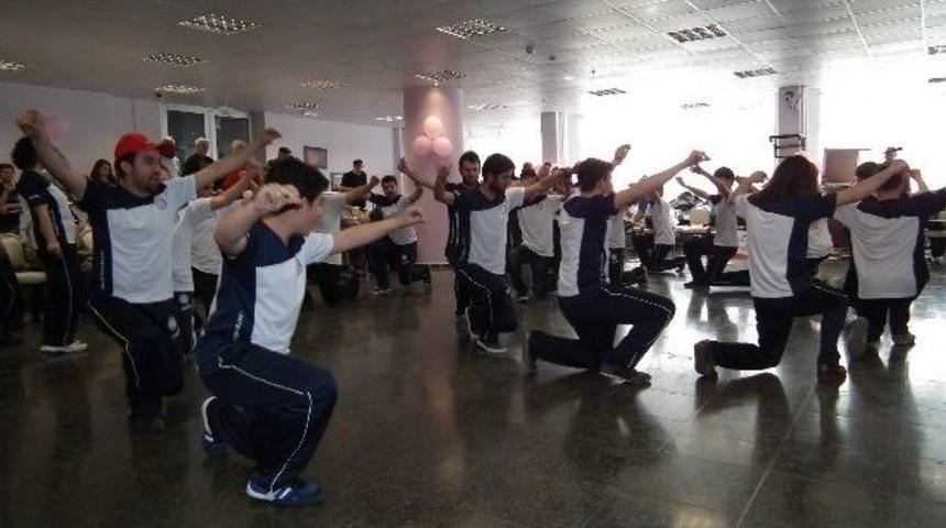 Huzurevi Sakinleri &lsquo;yaşlılar Haftası&rsquo;nı Kutladı