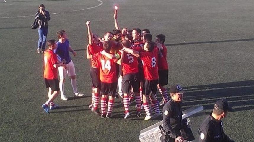 Gen&ccedil; Sh&ccedil;ek Tekrar S&uuml;per Amat&ouml;r'de