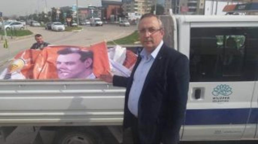 Nil&uuml;fer'de Ak Parti Ve Diğer Partilerin Bayraklarının Toplatıldığı İddiası