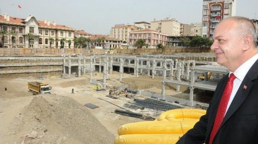 Emekliler Parkı Otoparkı Hızla İlerliyor