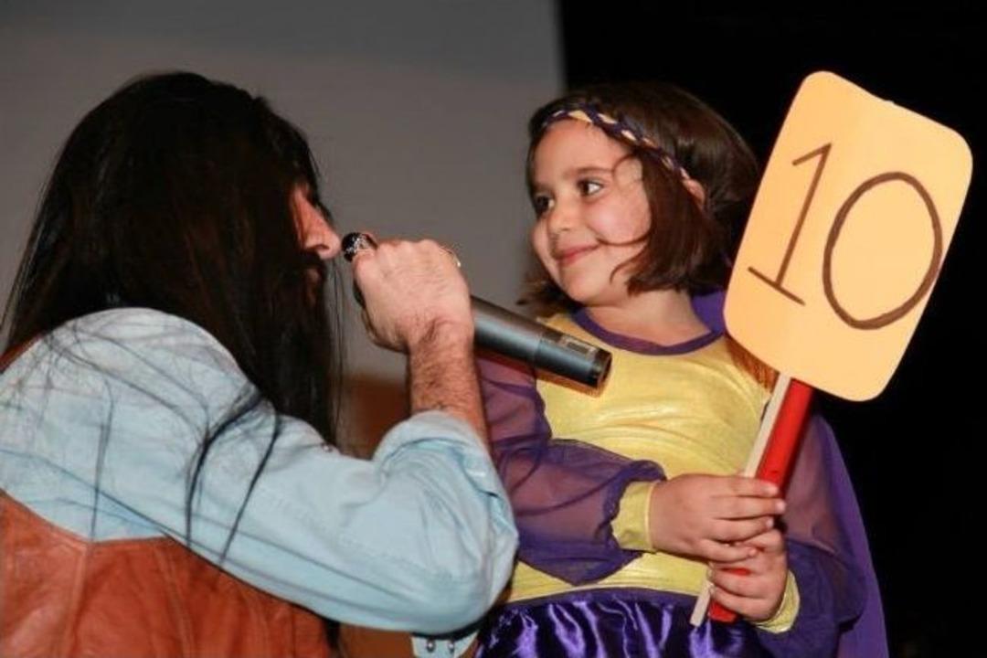 İzmirli &Ccedil;ocuklar Barış Abilerinin Şarkılarını S&ouml;yledi