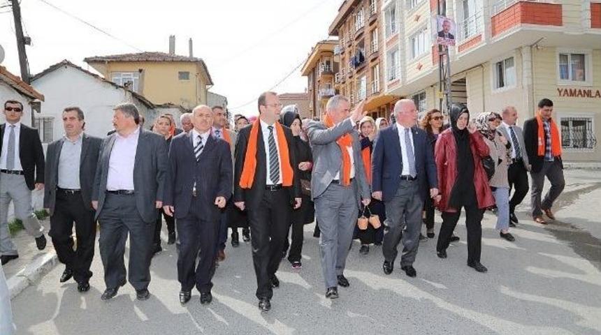 Başkan Adayı Aydın, Sevgi Yürüyüşüne Katıldı