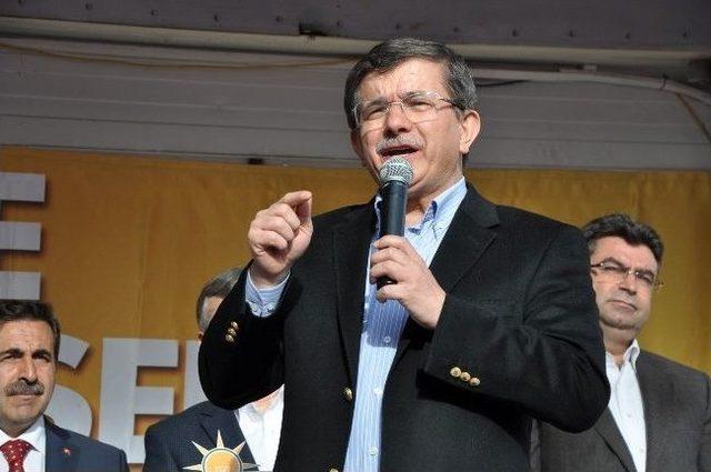 Bakan Davutoğlu Seçim Çalışmalarını Sürdürüyor