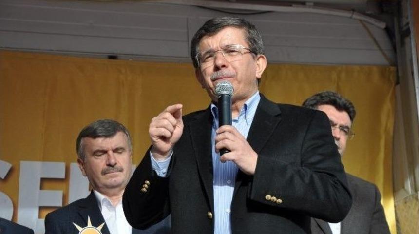 Bakan Davutoğlu Akşehir'de Mitinge Katıldı