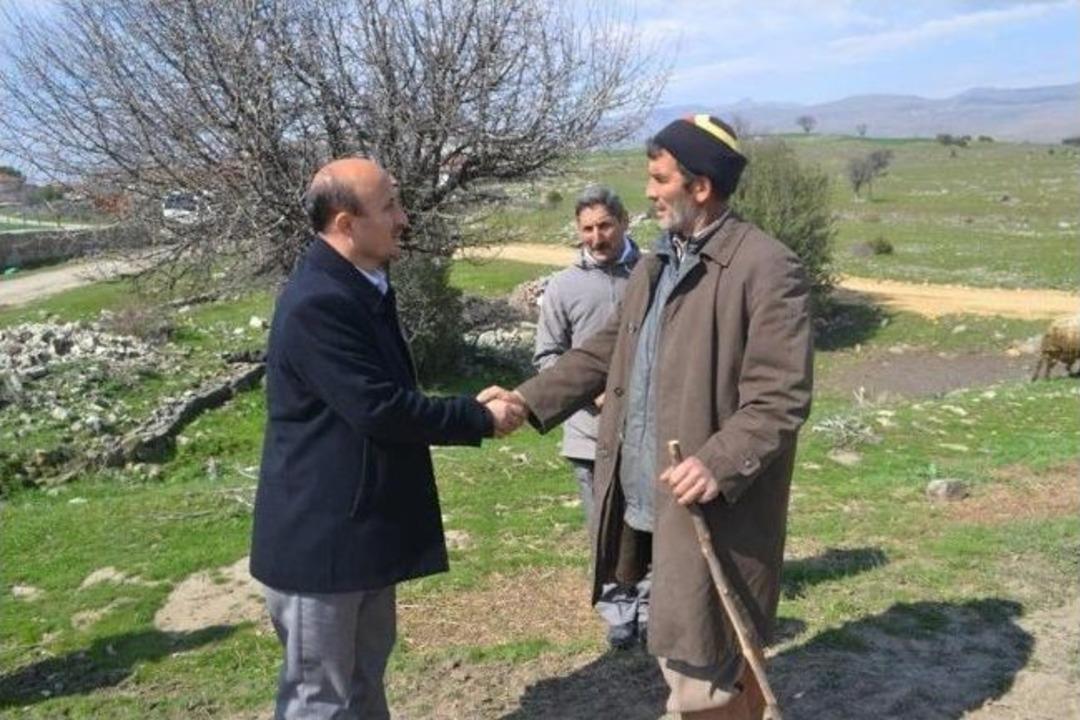 Akcan Selendi&rsquo;yi Karış Karış Geziyor