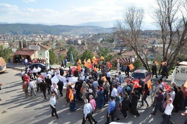 Ak Parti Ak Yürüyüşlerin Startı Verdi