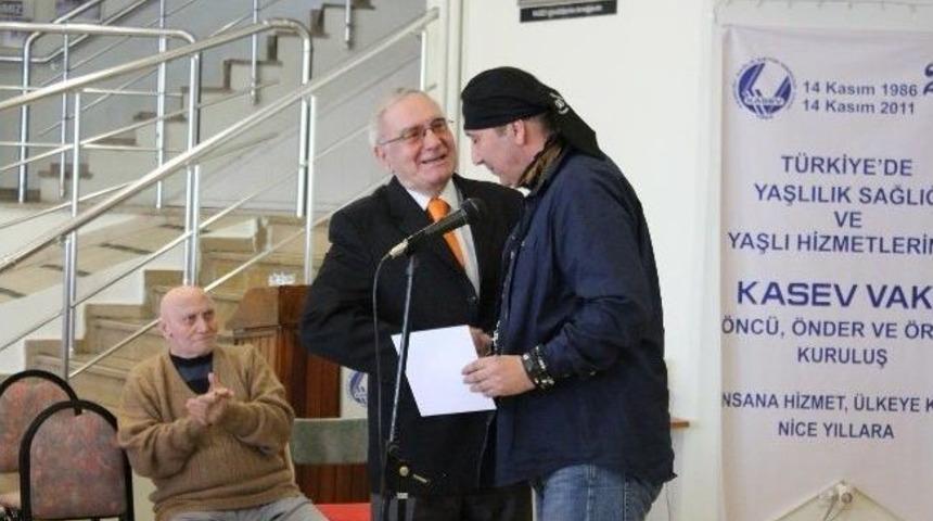 Hog Bosphorus Harley Davidson S&uuml;r&uuml;c&uuml;leri&rsquo;nden Yaşlılara Saygı Haftasında Anlamlı Ziyaret