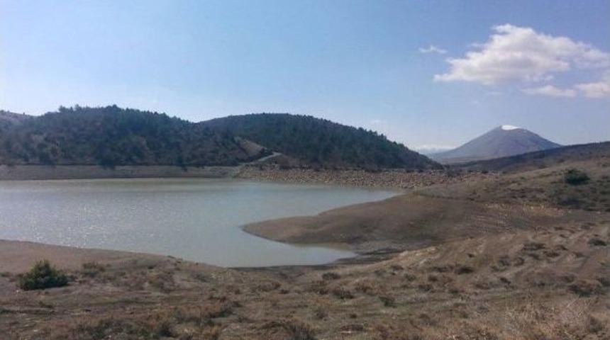 K&uuml;rebeli G&ouml;leti Kuruma Tehlikesinde