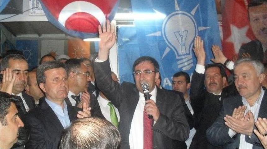 Kalkınma Bakanı Cevdet Yılmaz Maden Ve Kovancılar İl&ccedil;esini Ziyaret Etti