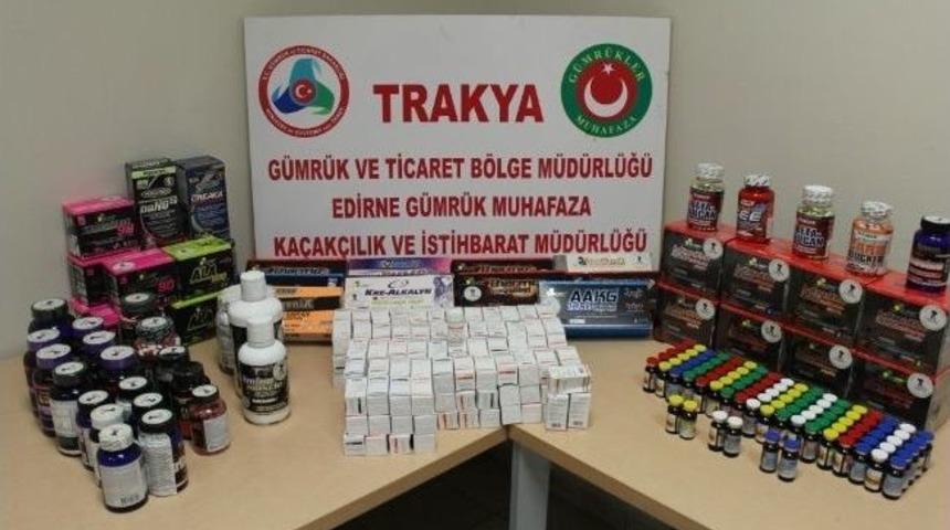 Kapıkule&rsquo;de 286 Kutu Yasak İla&ccedil; Ve Hamzabeyli&rsquo;de 10 Milyon 750 Bin Adet Makaron Ele Ge&ccedil;irildi