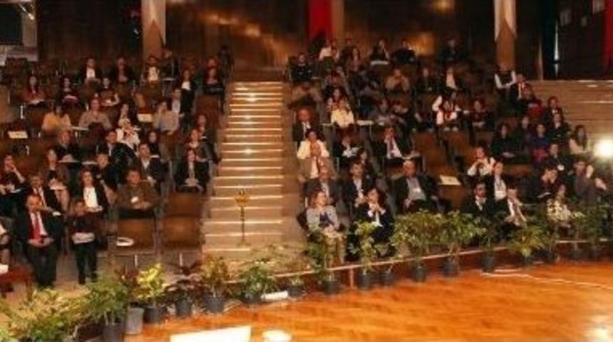 &Ccedil;ukurova &Uuml;niversitesi'nde Biyoteknoloji G&uuml;nleri