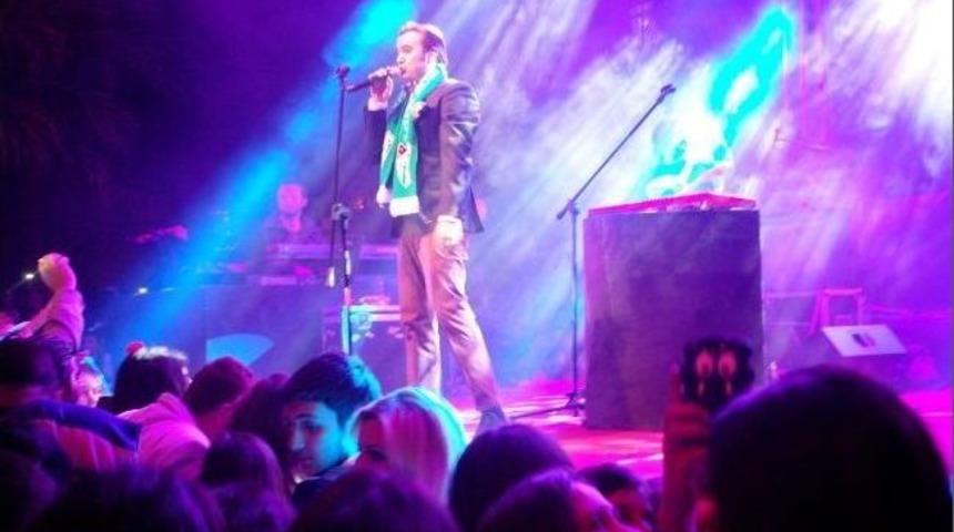 Mudanya&rsquo;da Mustafa Ceceli Sevgisi Sokaklara Taştı