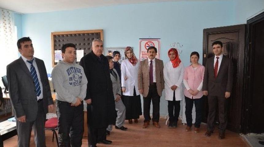 S&uuml;leyman Eser, Okulları Ziyaret Etti