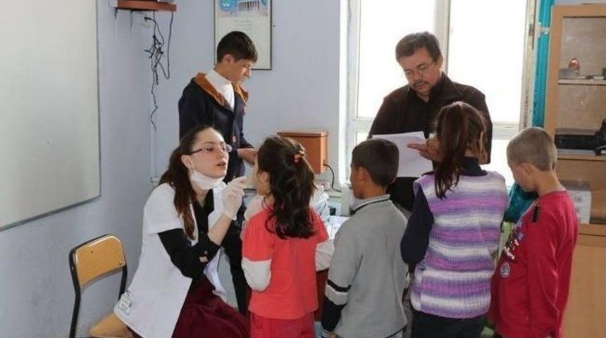 Hisarcık Atat&uuml;rk İlkokulunda Ağız Ve Diş Sağlığı Taraması