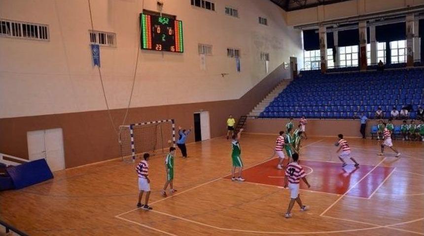 T&uuml;rkiye Okullararası Hentbol Grup M&uuml;sabakaları Sona Erdi