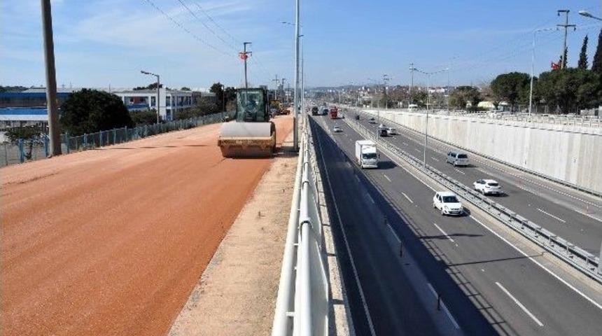 Darıca Aşıroğlu Kavşağı'nda Yan Yollar Genişliyor