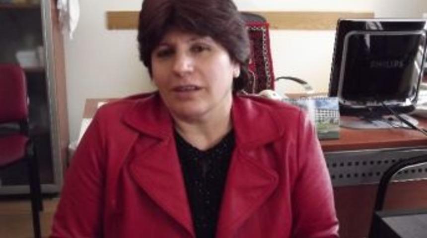 Bayan Muhtar Adayı Sadet Alay İddialı